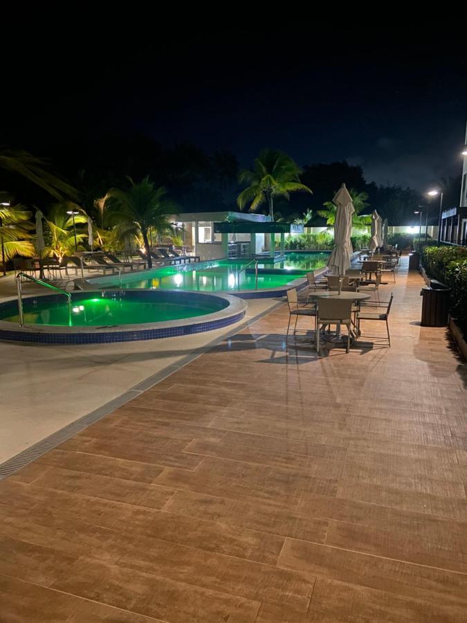 Flat Em Guarajuba Com Excelente Estrutura Apartment Ngoại thất bức ảnh